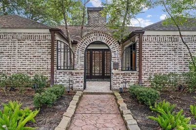 10007 Cedar Creek Drive, Houston, TX 77042 - Photo 4