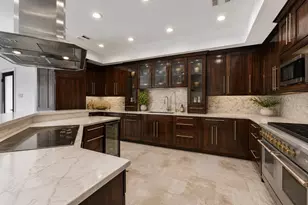 10007 Cedar Creek Dr, Houston, TX 77042 - Photo 14