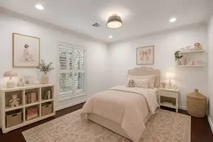10007 Cedar Creek Dr, Houston, TX 77042 - Photo 22