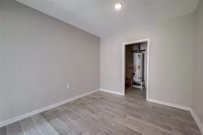 7621 Sundown Drive, Houston, TX 77028 - Photo 6