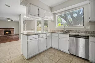 8311 Lime Springs Dr, Houston, TX 77095 - Photo 32