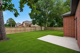 1522 New Cedars Dr, Houston, TX 77062 - Photo 16