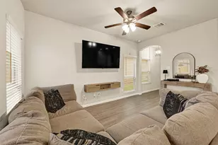 6520 Gillock Mdw Ln, Houston, TX 77048 - Photo 4