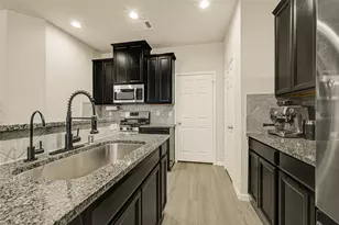 6520 Gillock Mdw Ln, Houston, TX 77048 - Photo 8