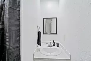 12918 Peggys Ln, Houston, TX 77015 - Photo 8