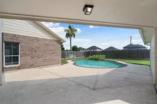 2829 Fairway Dr, Friendswood, TX 77546 - Photo 34