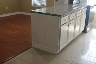 5603 Northridge Dr, Houston, TX 77033 - Photo 6