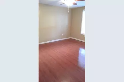 5603 Northridge Drive, Houston, TX 77033 - Photo 4