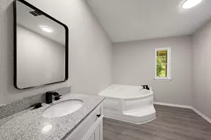 285 County Rd 388, Cleveland, TX 77328 - Photo 16