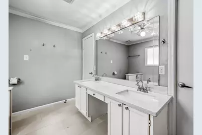 30 Village Knoll Place, The Woodlands, TX 77381 - Photo 14