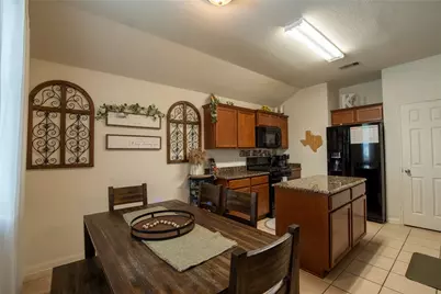 10204 Jewel Court, Conroe, TX 77385 - Photo 14