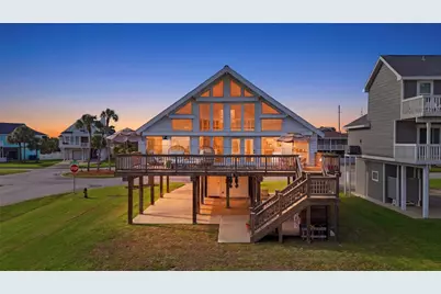 13839 Pirates Beach Boulevard, Galveston, TX 77554 - Photo 1