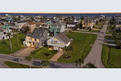 13839 Pirates Beach Boulevard, Galveston, TX 77554 - Photo 36