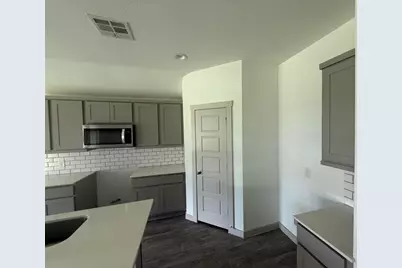 345 Silver Bridge Court, Bridge City, TX 77611 - Photo 10