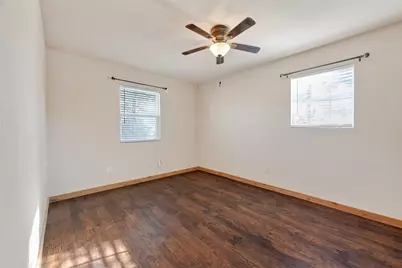 1910 Duncan Drive, Oyster Creek, TX 77541 - Photo 18