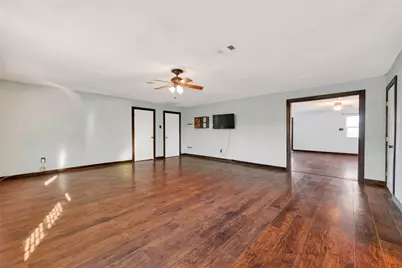 1910 Duncan Drive, Oyster Creek, TX 77541 - Photo 12