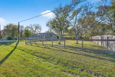 1910 Duncan Drive, Oyster Creek, TX 77541 - Photo 36