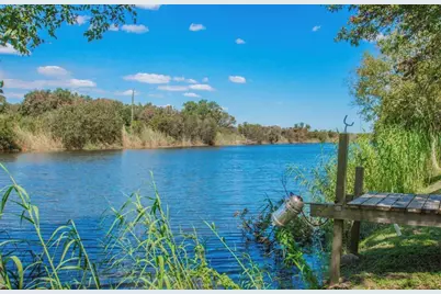 1910 Duncan Drive, Oyster Creek, TX 77541 - Photo 2