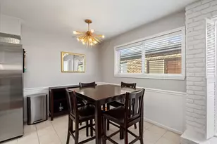 2101 Fountain View Dr, Houston, TX 77057 - Photo 10