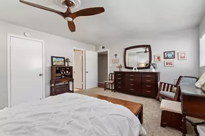 2101 Fountain View Drive #62, Houston, TX 77057 - Photo 18