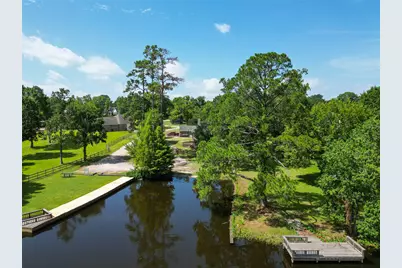 1572 Emerald Lakes Drive, Willis, TX 77378 - Photo 4