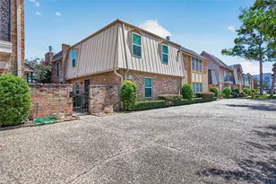 5524 Beverly Hill St, Houston, TX 77056 - Photo 2