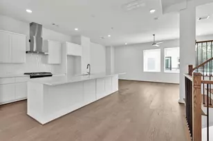 806 Fisher St, Houston, TX 77018 - Photo 4