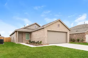 10812 Bird Of Paradise Ln, Houston, TX 77016 - Photo 2