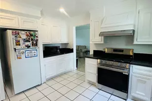 11306 Lovebird Ln, Houston, TX 77067 - Photo 6