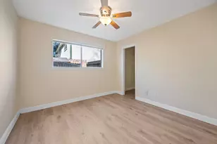 3819 Deerbrook Dr, Houston, TX 77339 - Photo 16