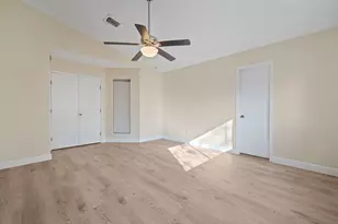 3819 Deerbrook Dr, Houston, TX 77339 - Photo 12