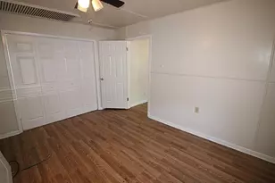 110 14th St N, Texas City, TX 77590 - Photo 8