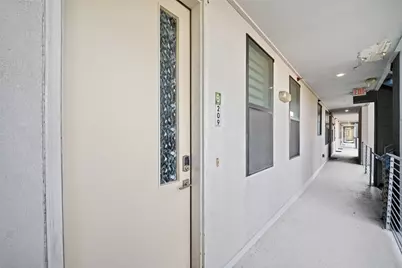 2401 Crawford Street #B209, Houston, TX 77004 - Photo 10