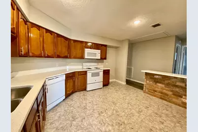 2406 Whitman Way Drive, Friendswood, TX 77546 - Photo 6