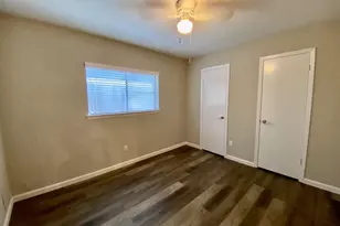 2406 Whitman Way Dr, Friendswood, TX 77546 - Photo 14