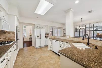 2531 Lazy Bend Street, Pearland, TX 77581 - Photo 2