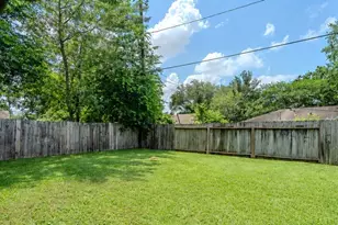 4701 W 43rd St, Houston, TX 77092 - Photo 12
