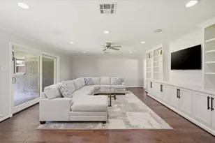 5434 Valkeith Dr, Houston, TX 77096 - Photo 6
