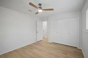 34 Brushwood Ct, The Woodlands, TX 77380 - Photo 16