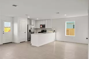 12430 Wild Strawberry Rd, Houston, TX 77038 - Photo 6
