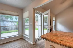 15 White Bark, The Woodlands, TX 77381 - Photo 6