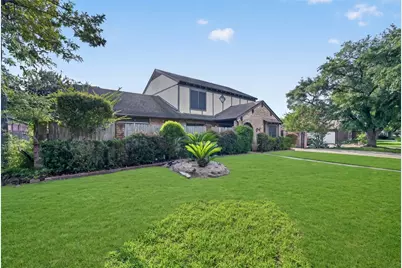 8111 Ivan Reid Drive, Houston, TX 77040 - Photo 2