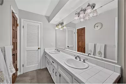 8111 Ivan Reid Drive, Houston, TX 77040 - Photo 22