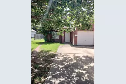 208 Canterbury Drive, Conroe, TX 77303 - Photo 1