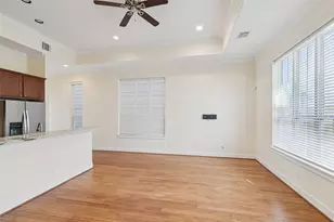 902 W 20th St, Houston, TX 77008 - Photo 6