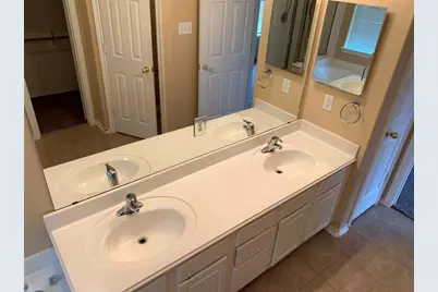 9119 Melody Park Lane, Houston, TX 77044 - Photo 18