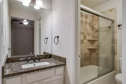 22 E Willowwood Court, The Woodlands, TX 77381 - Photo 14