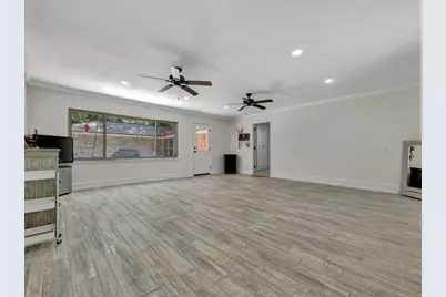 408 W Eucalyptus Street, Village Mills, TX 77663 - Photo 22