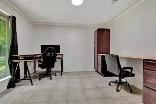 408 W Eucalyptus St, Village Mills, TX 77663 - Photo 10