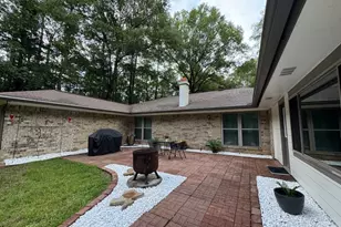 408 W Eucalyptus St, Village Mills, TX 77663 - Photo 34